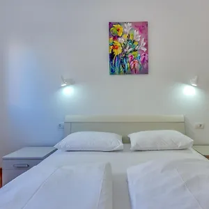 Host Apartment