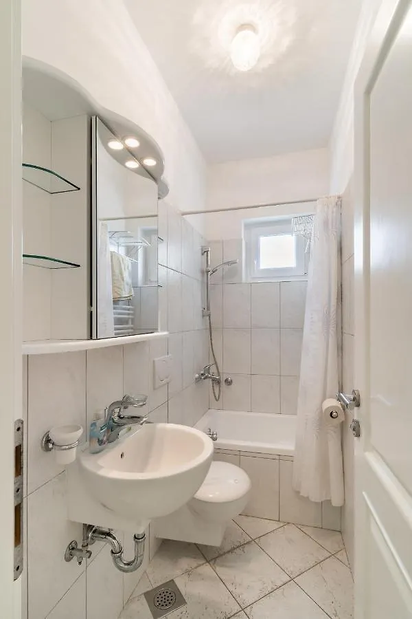 Apartments By The Sea Barbat, Rab - 3203 0*, Barbat na Rabu Croatia